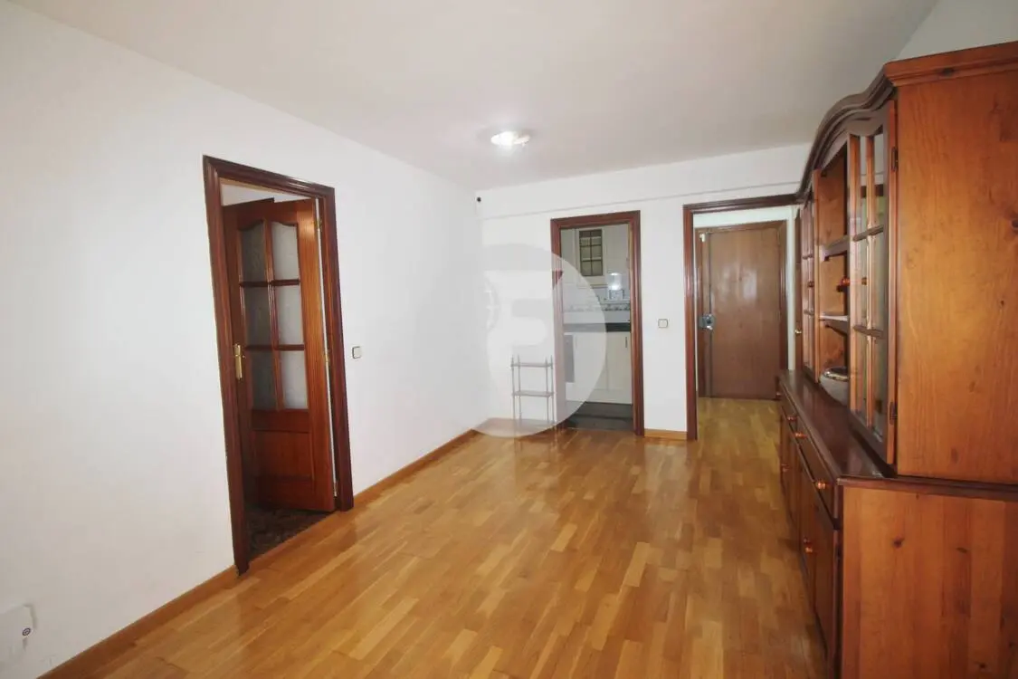 Cozy 70 m² apartment according to cadastre close to the center of Granollers. 4