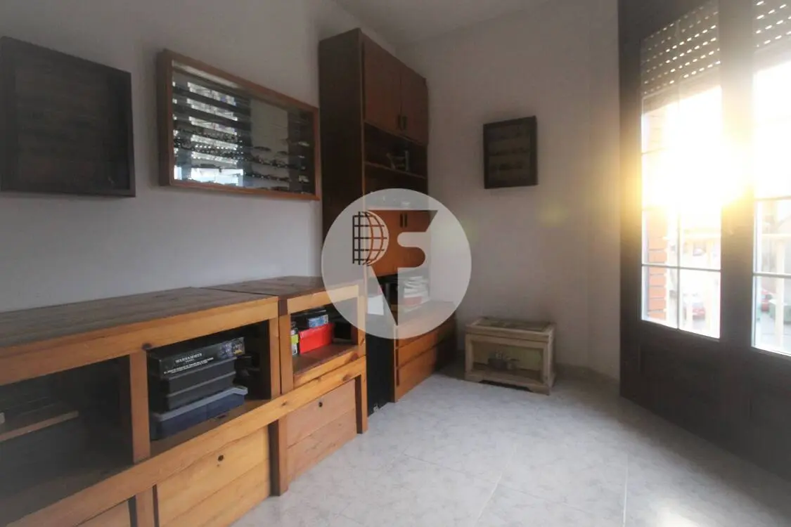 Large detached house with terrace in the center of Sant Celoni 22