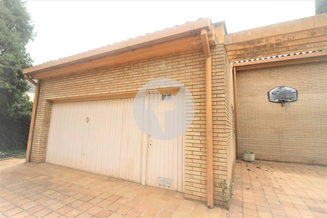Detached house with 5 bedrooms in Llinars del Vallès. 47