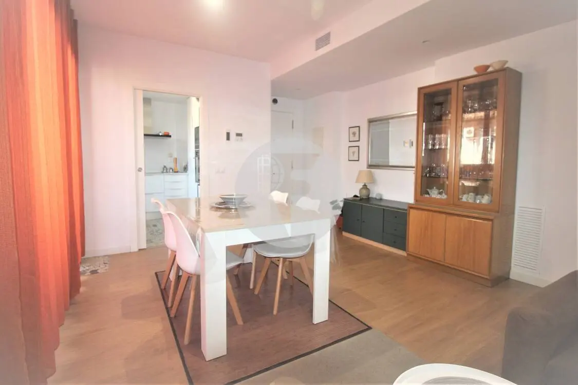 Apartment in perfect condition, with 3 bedrooms in the center of Grano 6