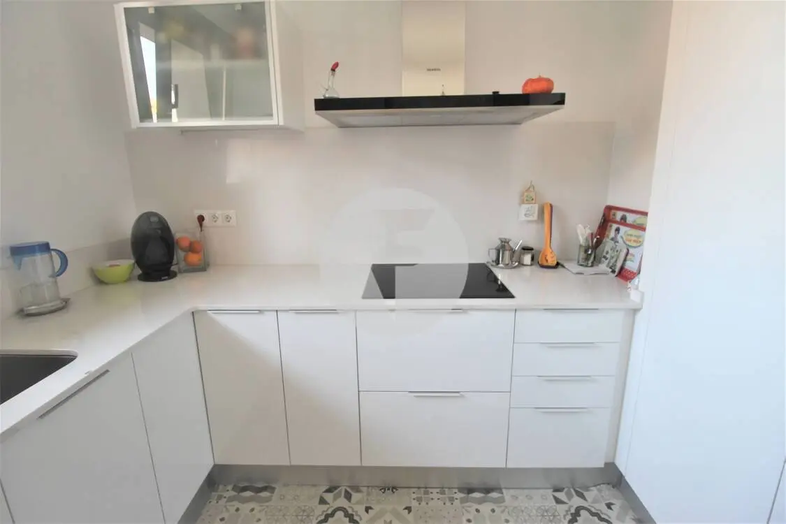 Apartment in perfect condition, with 3 bedrooms in the center of Grano 15